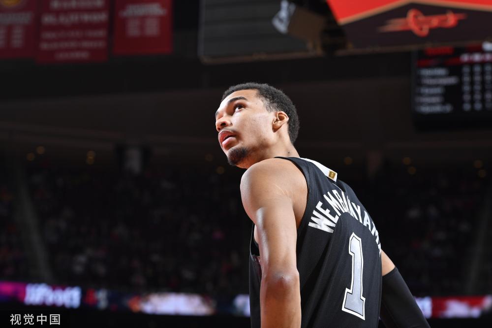 的出舱活动 的出舱活动